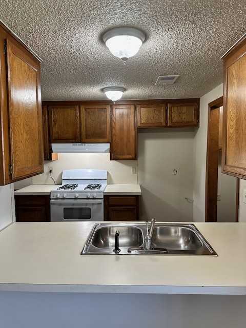 8607 Drexel Avenue - Photo 4 of 17