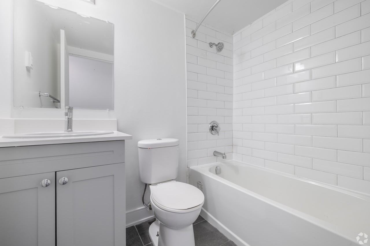 2920 Fairlea Crescent - Photo 7 of 11