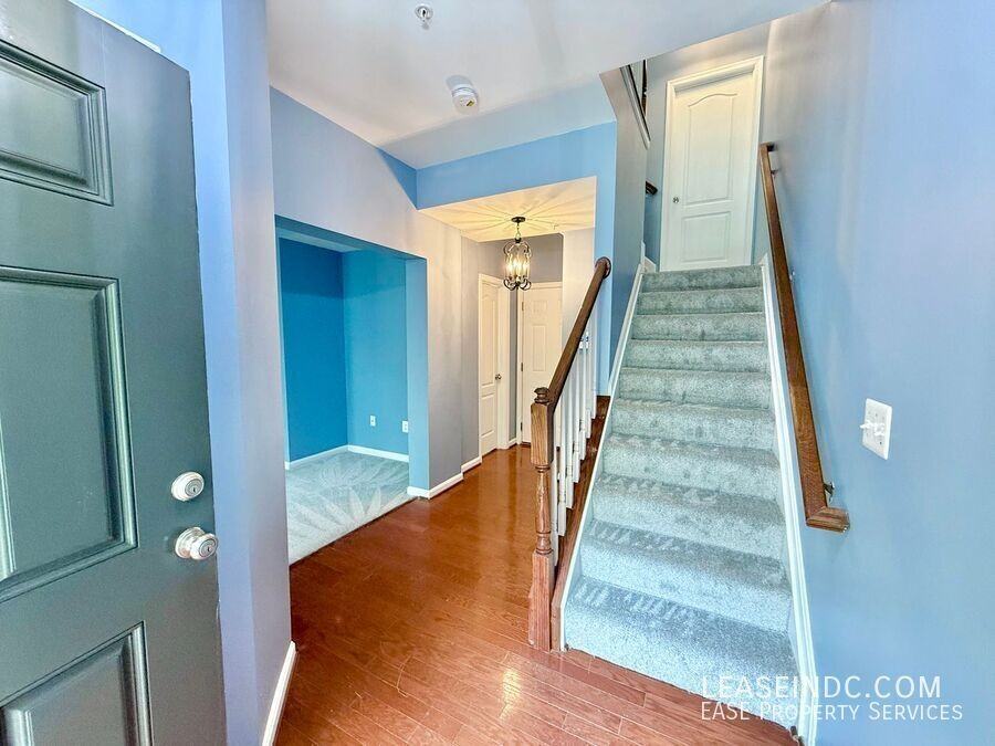 424 Ava Way Ne - Photo 2 of 33