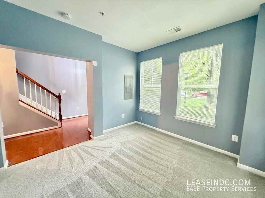 424 Ava Way Ne - Photo 5 of 33
