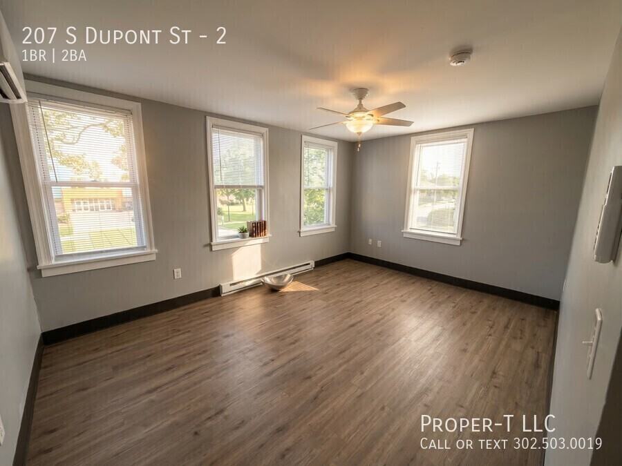 207 S Dupont St #2 - Photo 4 of 11