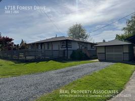 featured image of 4718 Forest Dr