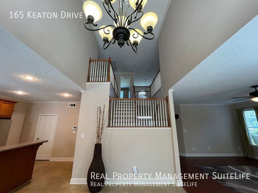 165 Keaton Dr - Photo 6 of 38