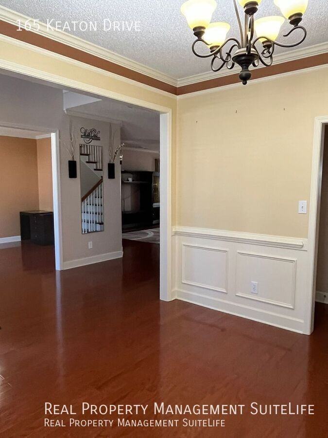 165 Keaton Dr - Photo 7 of 38