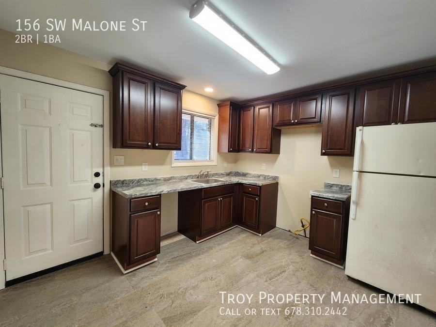 156 Malone St Sw #156 - Photo 3 of 7