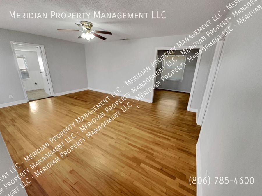 3012 33rd St - Photo 3 of 14