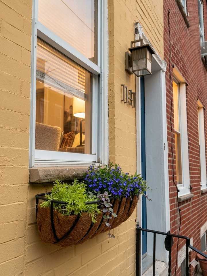 1141 Cantrell St - Photo 3 of 19
