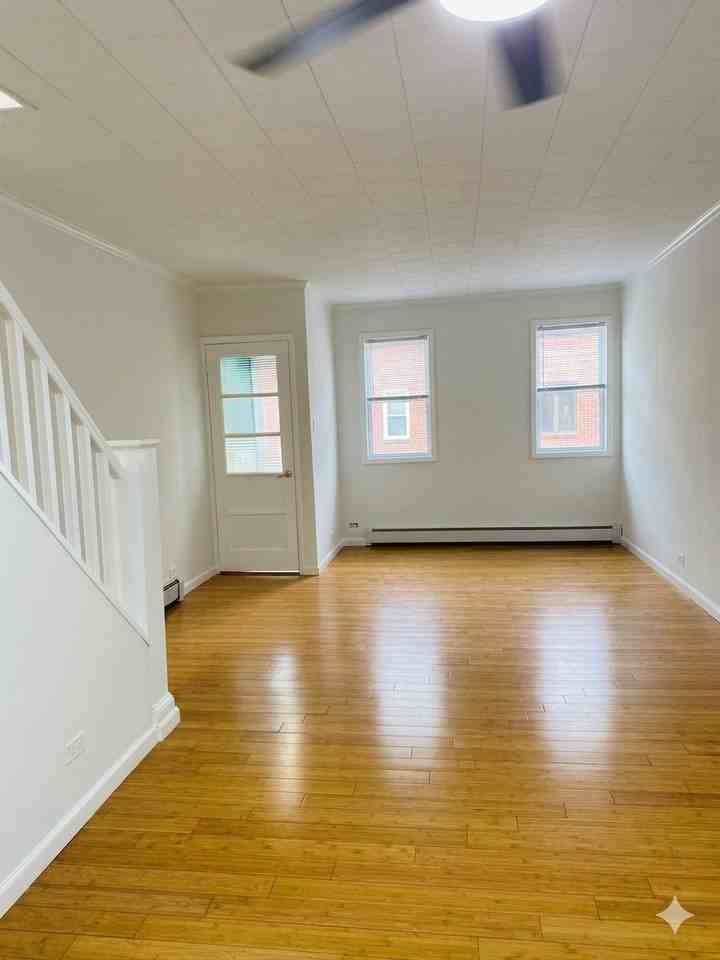1141 Cantrell St - Photo 6 of 19