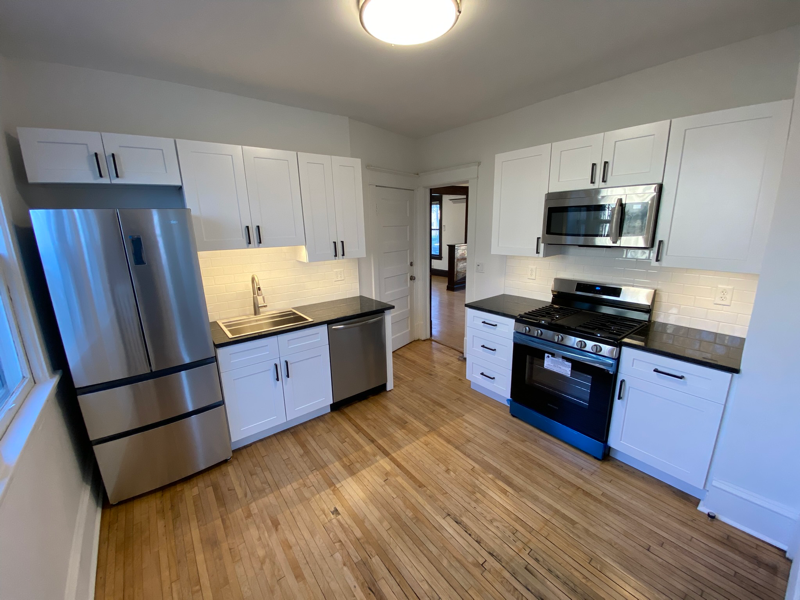 519 Russell Ave N #1 - Photo 3 of 25