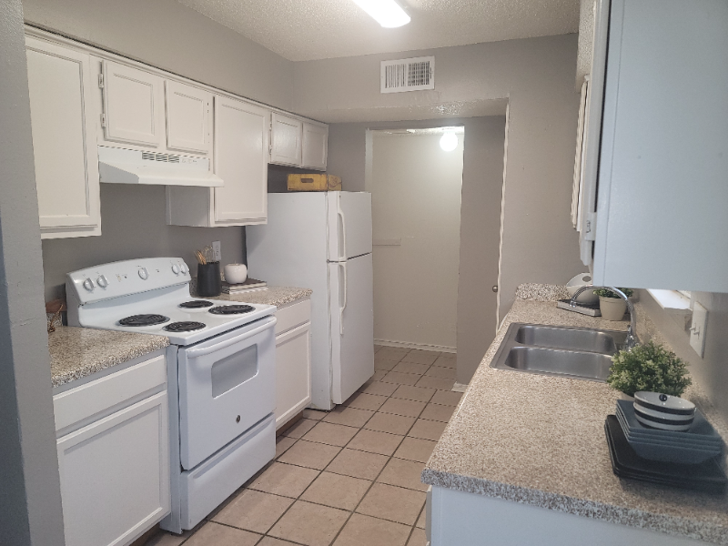 4038 Walnut Park Cir - Photo 5 of 8