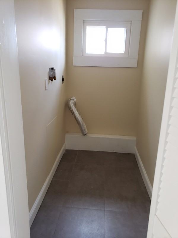 120 Mill St #B - Photo 6 of 11