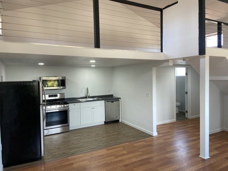 312 Lakau Pl - Photo 4 of 18