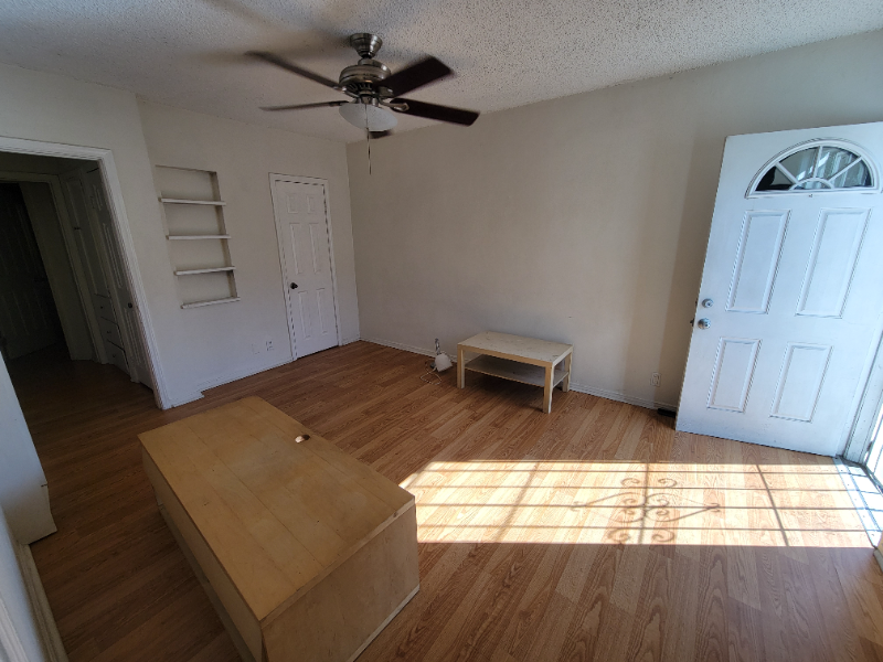 2641 Dobinson St #4 - Photo 2 of 13