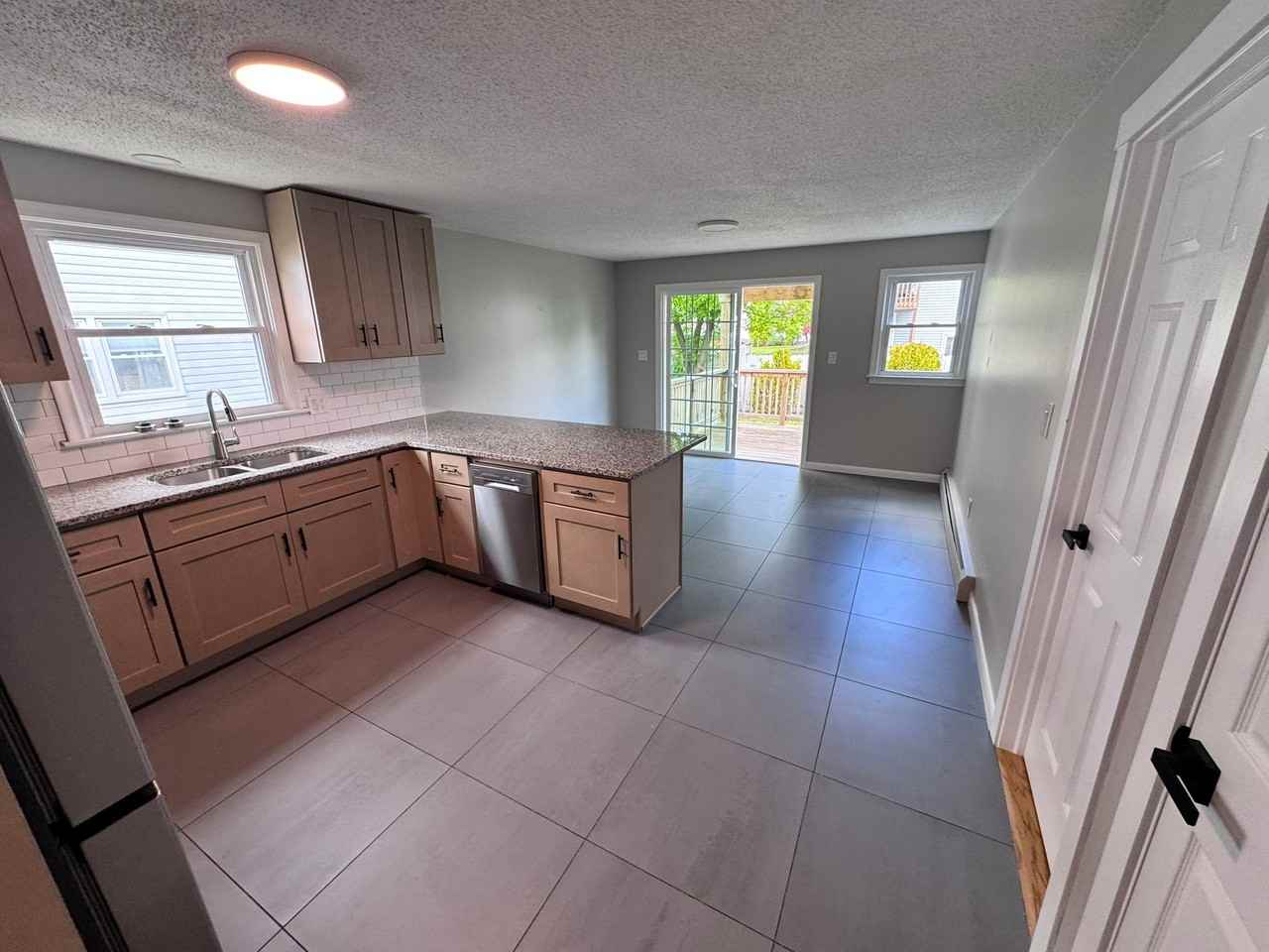 163 Oakland Ave #1st - Photo 2 of 15
