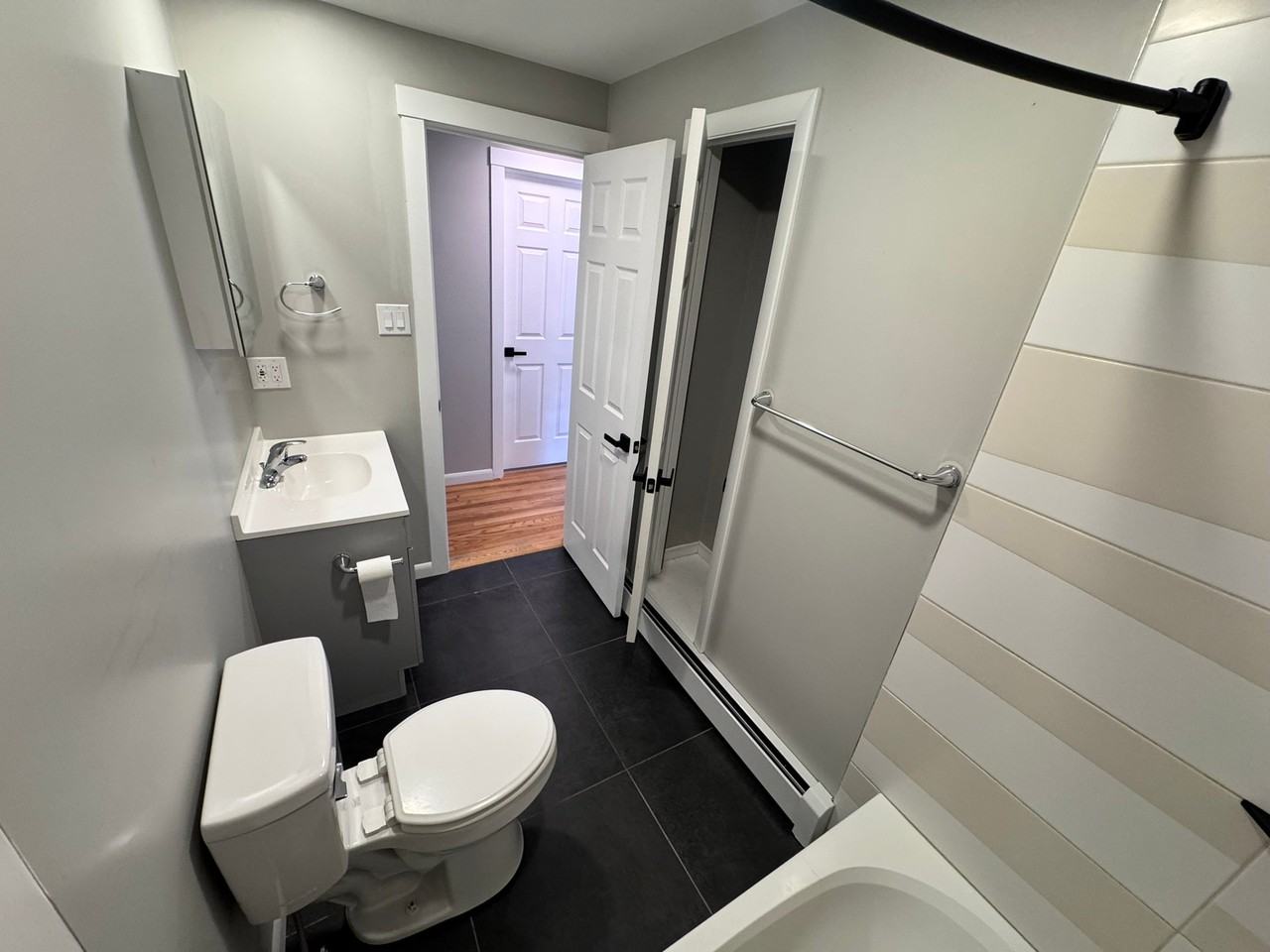 163 Oakland Ave #1st - Photo 7 of 15
