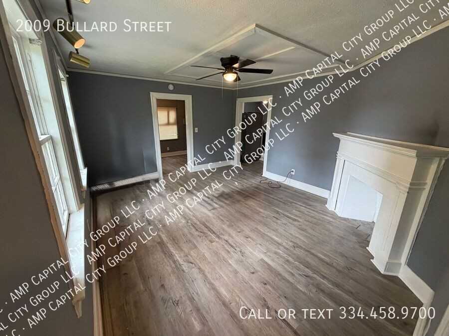 2009 Bullard St - Photo 3 of 13