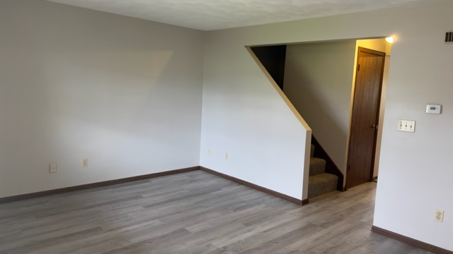 7190 Seymour St Nw - Photo 5 of 15