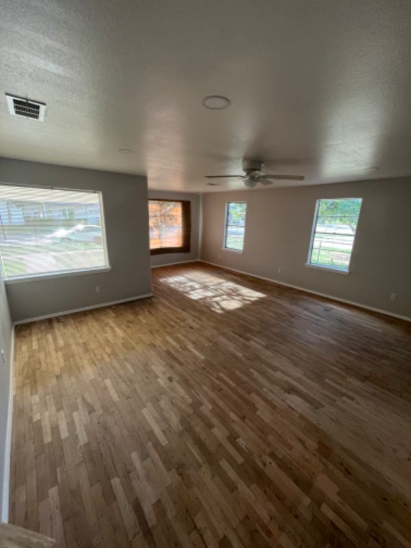500 N Grant St - Photo 3 of 11