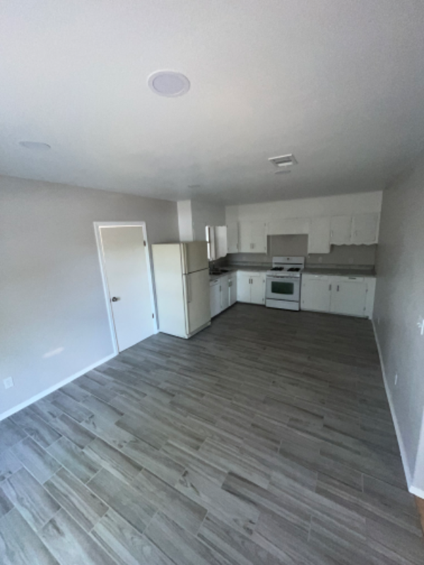 500 N Grant St - Photo 5 of 11
