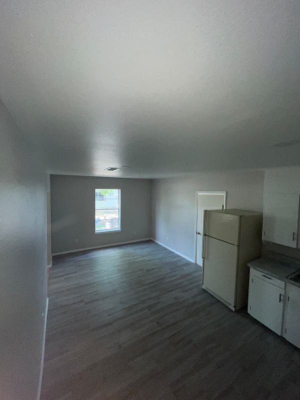 500 N Grant St - Photo 6 of 11