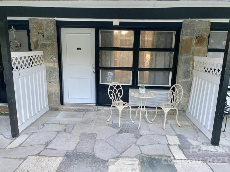 1150 W Blue Ridge Rd #203 - Photo 4 of 26