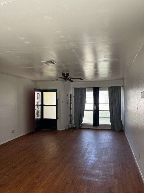 10550 Bounty Dr - Photo 5 of 17