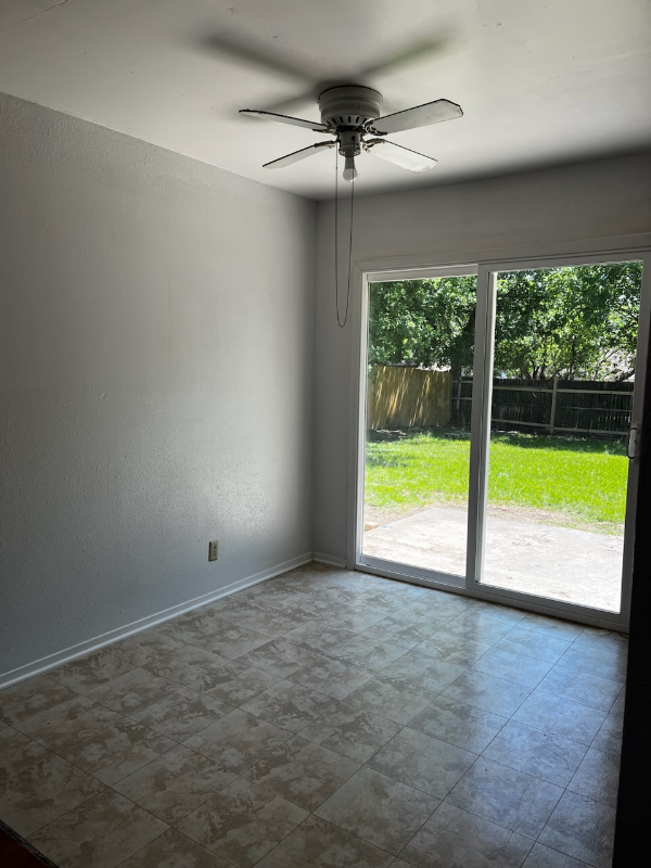 10550 Bounty Dr - Photo 6 of 17
