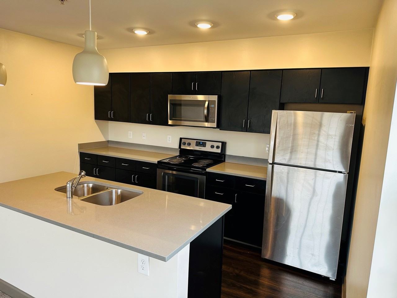 7 E Dominion Blvd #F - Photo 5 of 19