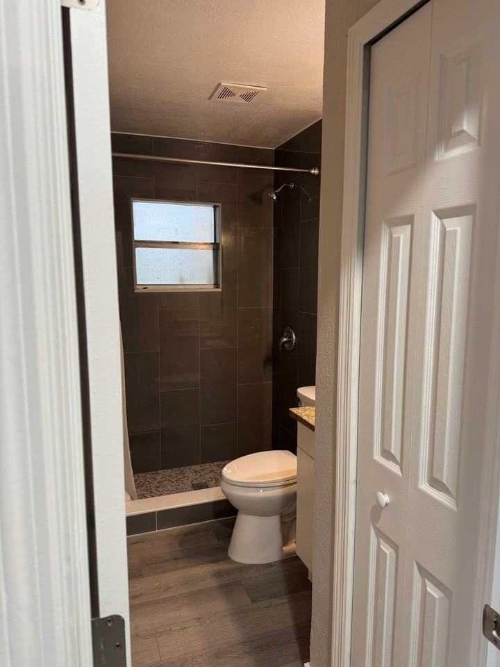 555 Cadillac Blvd - Photo 4 of 18