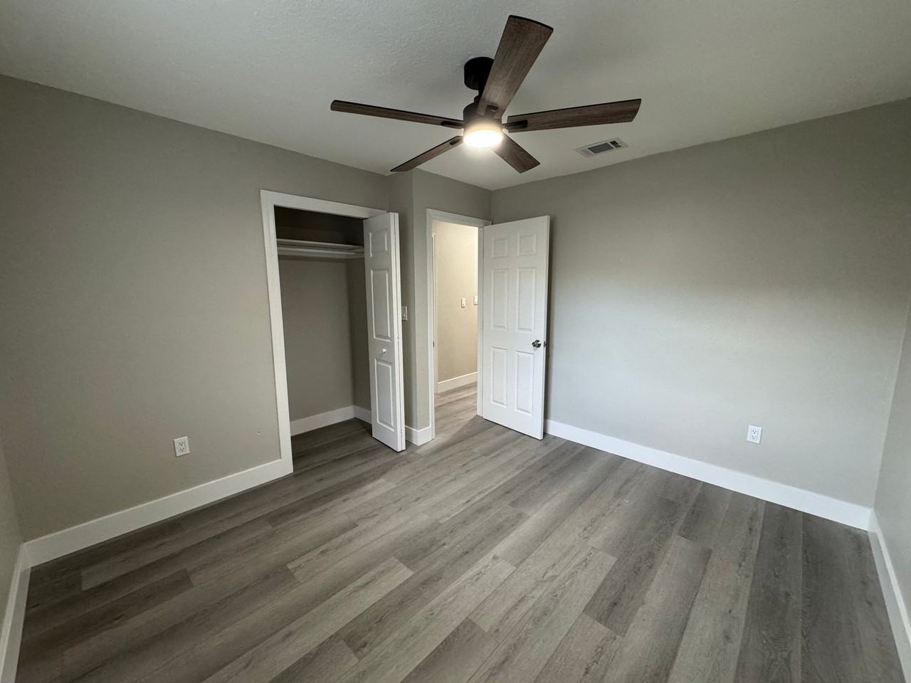 555 Cadillac Blvd - Photo 7 of 15