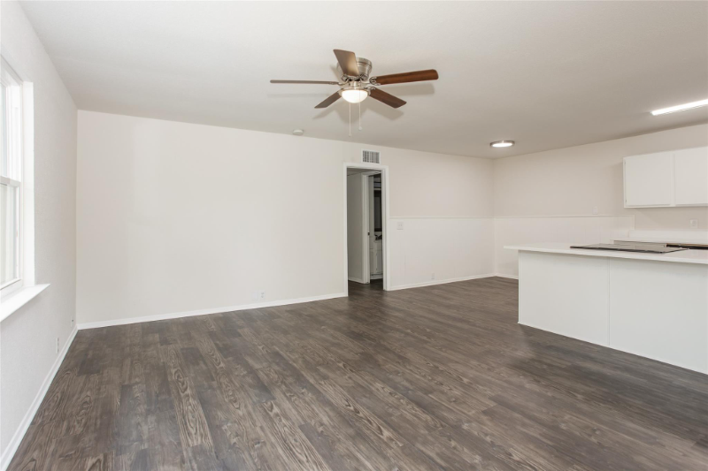 5020 Donnelly Ave - Photo 2 of 21