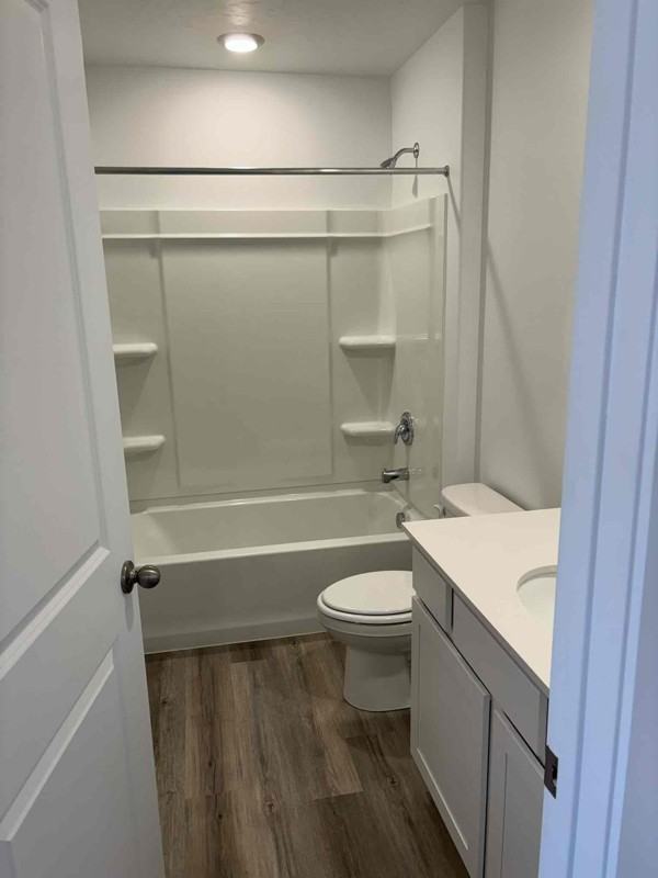 243 N Portside Ln - Photo 6 of 7