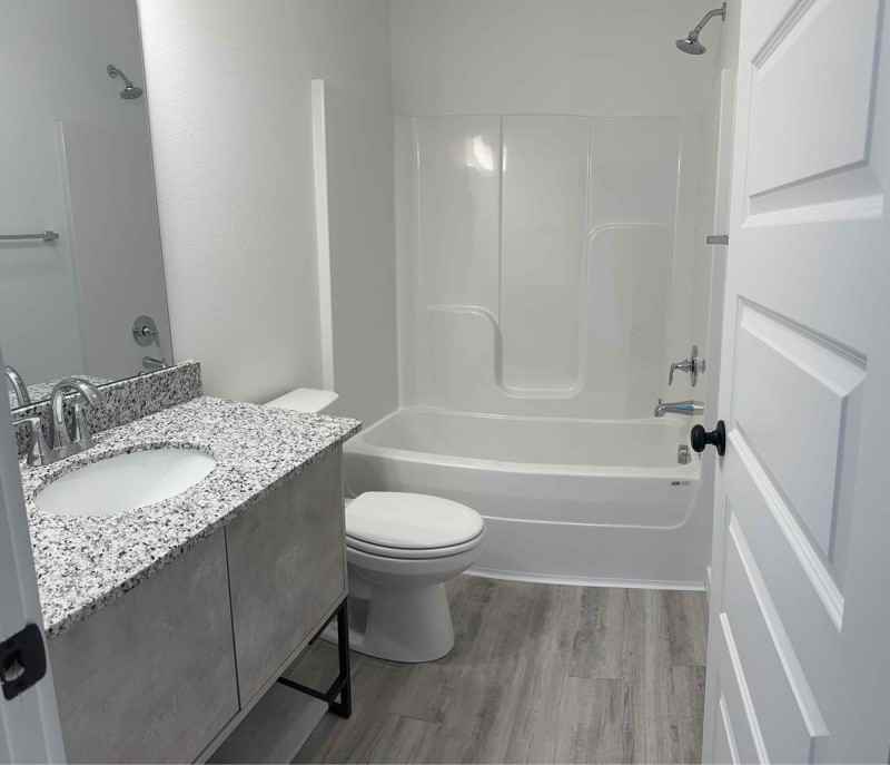 1031 Kentucky Ave - Photo 6 of 11