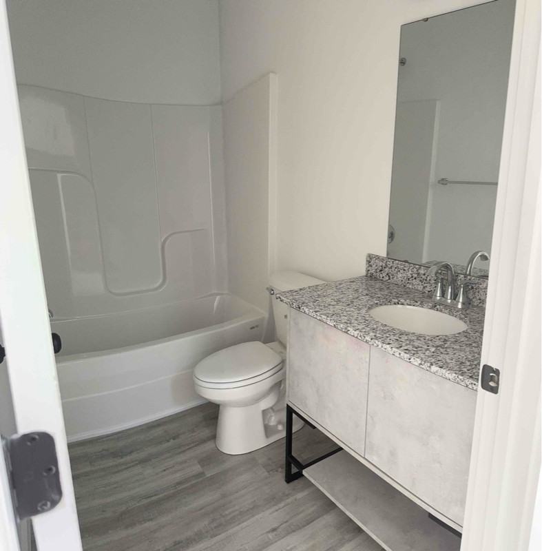 1031 Kentucky Ave - Photo 7 of 11