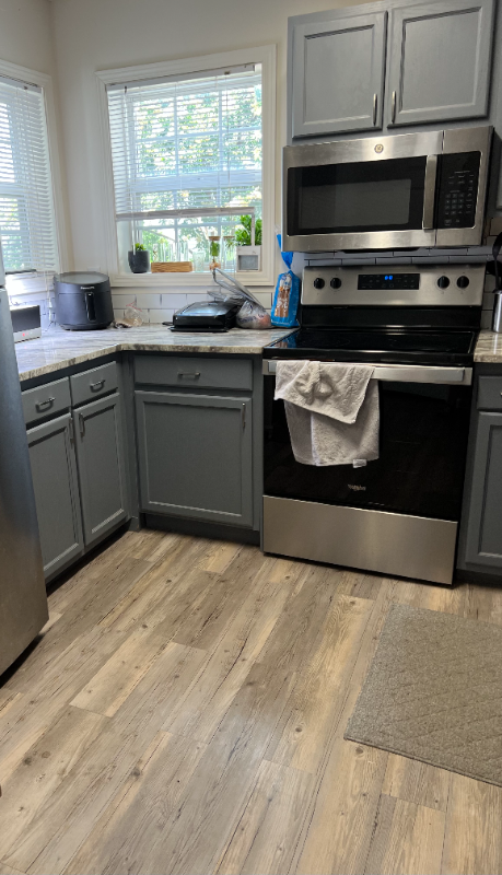 186 University Village Dr #D - Photo 3 of 12