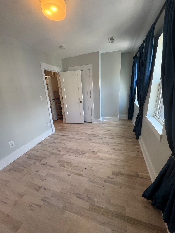 1622 Pleasant St #1F - Photo 5 of 15