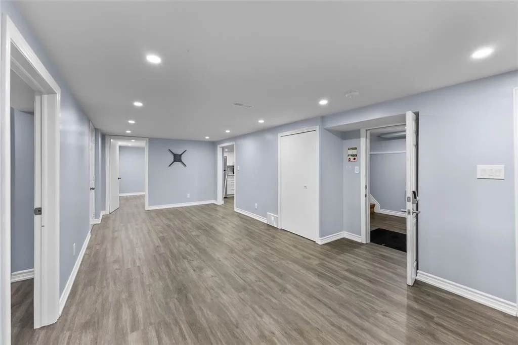 7229 Harriman St - Photo 3 of 9