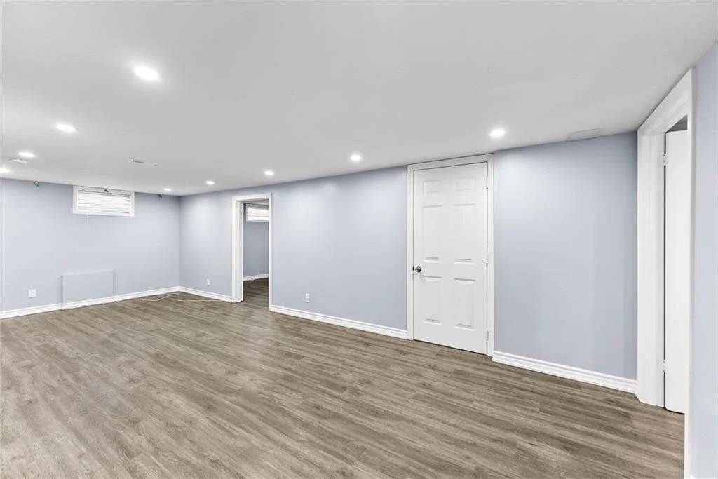7229 Harriman St - Photo 5 of 9
