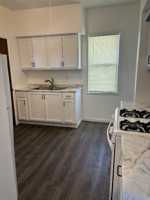 featured image of 1010 Oak St