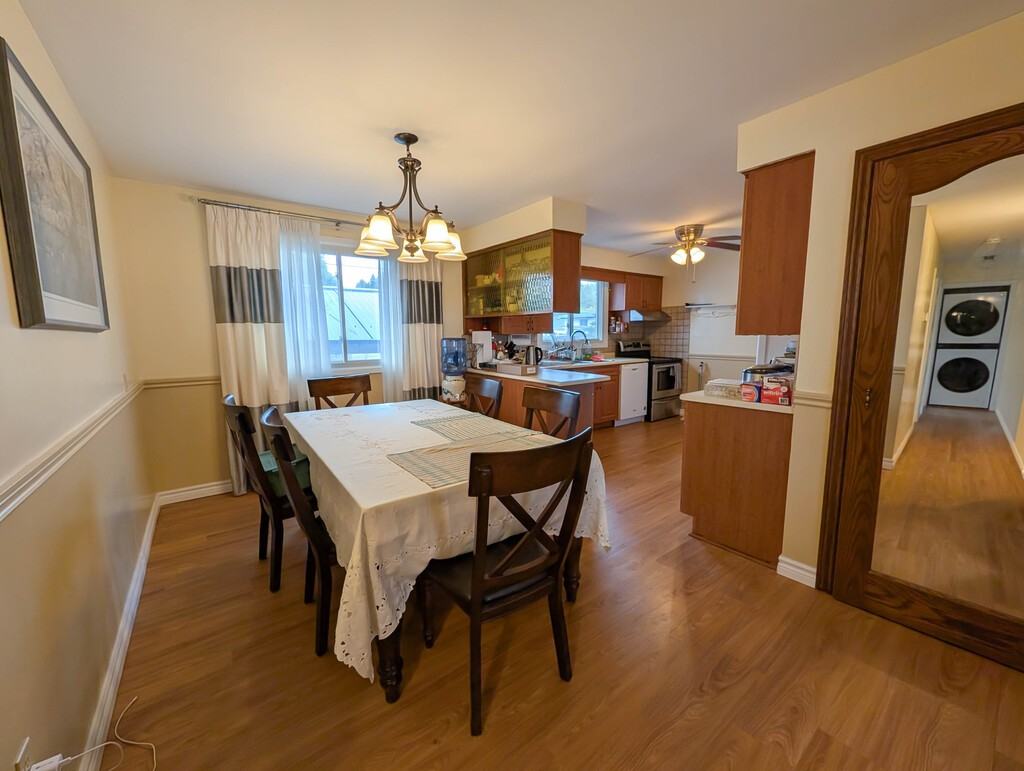 127 Westwood Cres - Photo 5 of 22