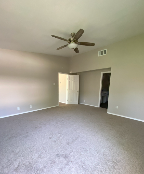 7001 Spring Leaf St - Photo 5 of 10