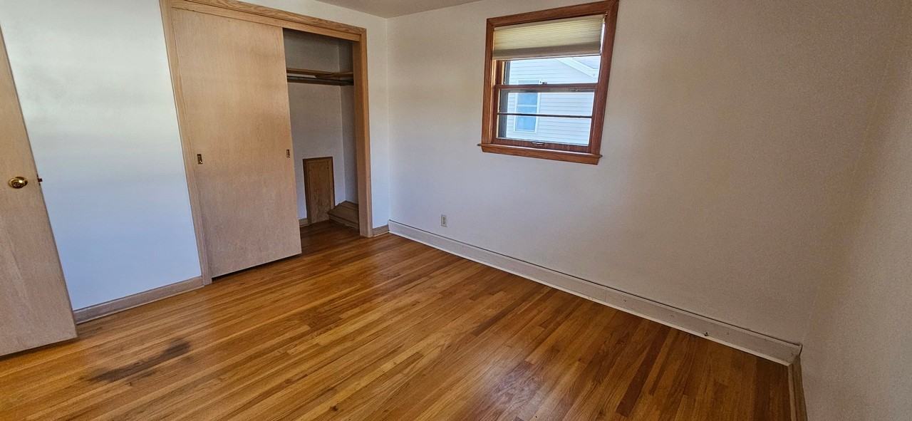 703 S Locust St #703-1-2 - Photo 6 of 10