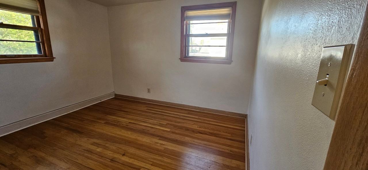 703 S Locust St #703-1-2 - Photo 7 of 10