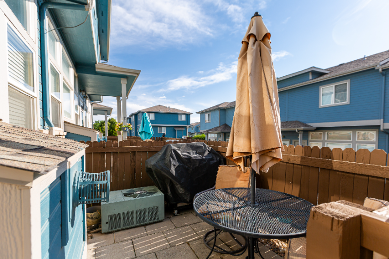 12030 Leyden St - Photo 2 of 19