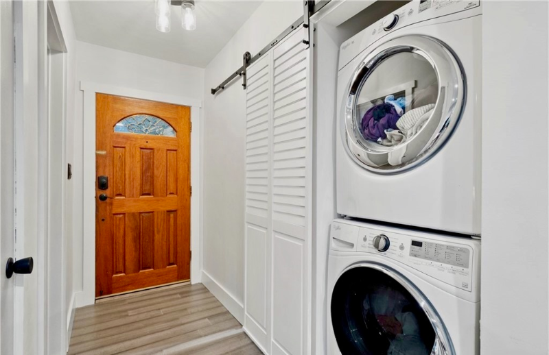 19036 Plummer St - Photo 5 of 15
