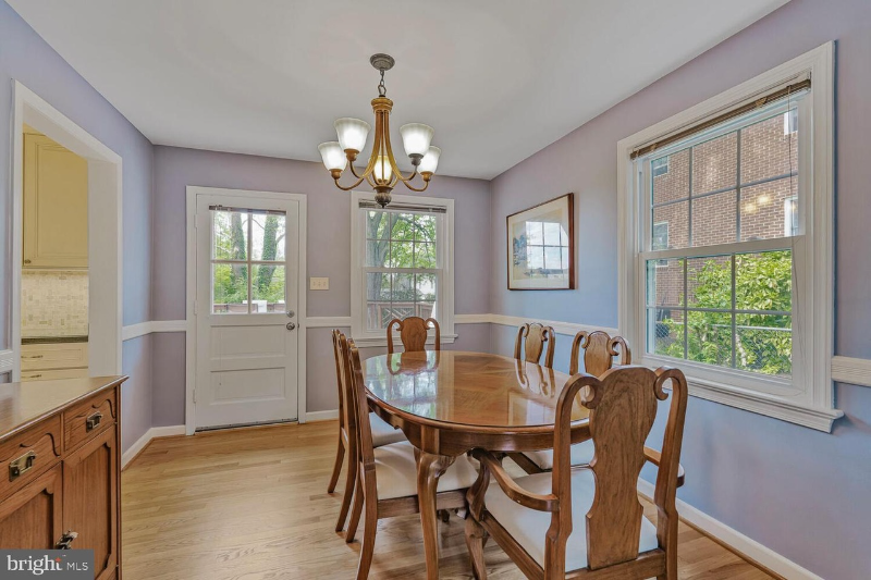 2622 N Lexington St - Photo 3 of 17