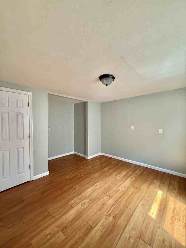 322 Edgewood Ave - Photo 2 of 14