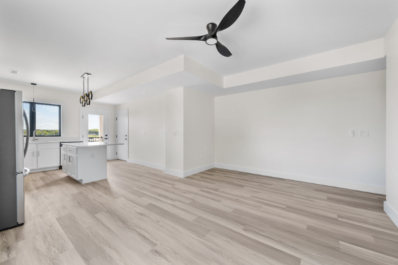 1295 Holmden Ave #2 - Photo 6 of 13