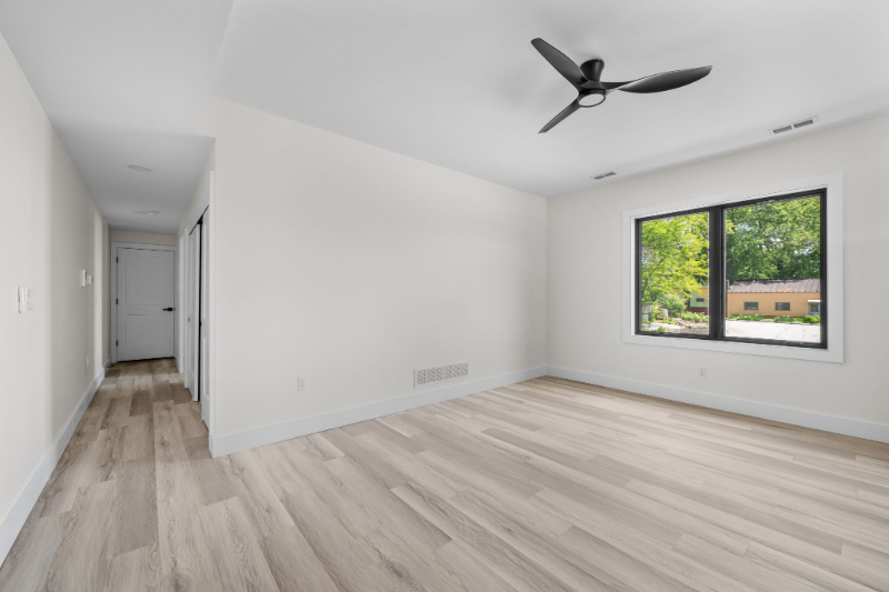 1295 Holmden Ave #2 - Photo 7 of 13