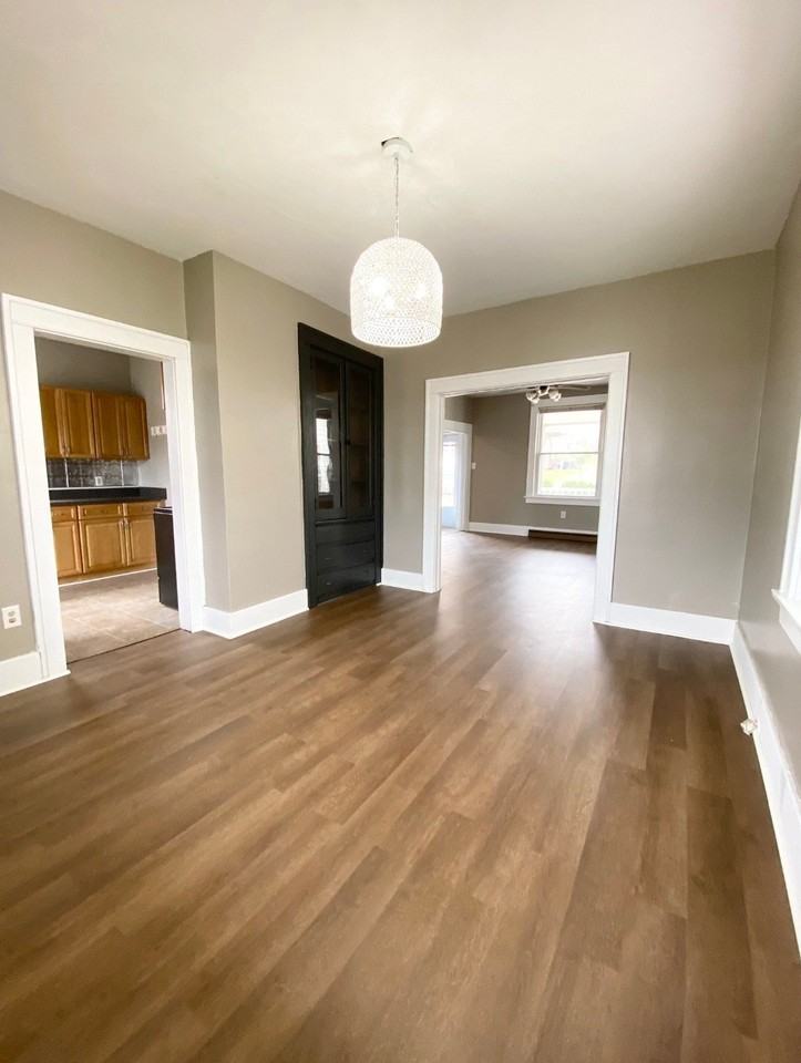 830 Crest Ave - Photo 4 of 9